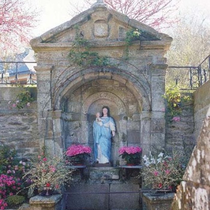 Photo de Fontaine de la Vierge, dite Fontaine Miraculeuse
