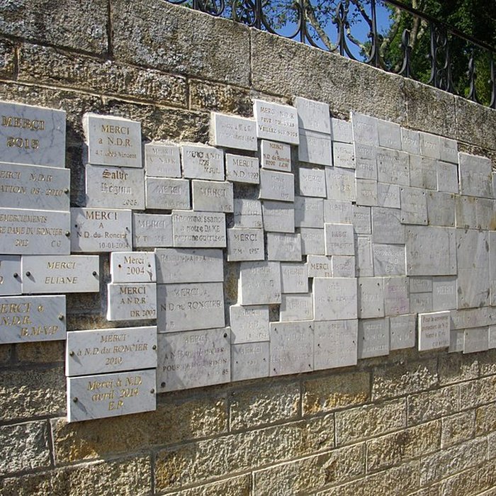 Photo de Fontaine de la Vierge, dite Fontaine Miraculeuse