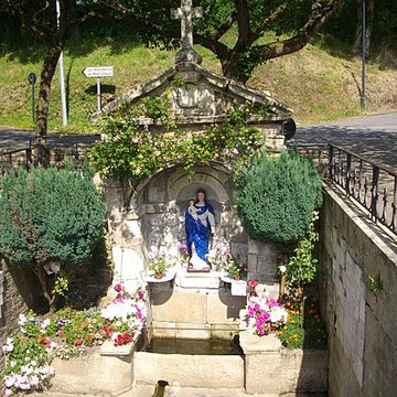 Fontaine de la Vierge, dite Fontaine Miraculeuse