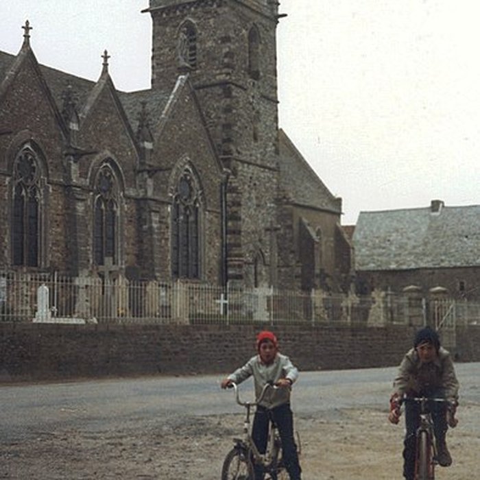 Photo de Église Saint-Pierre de Biville