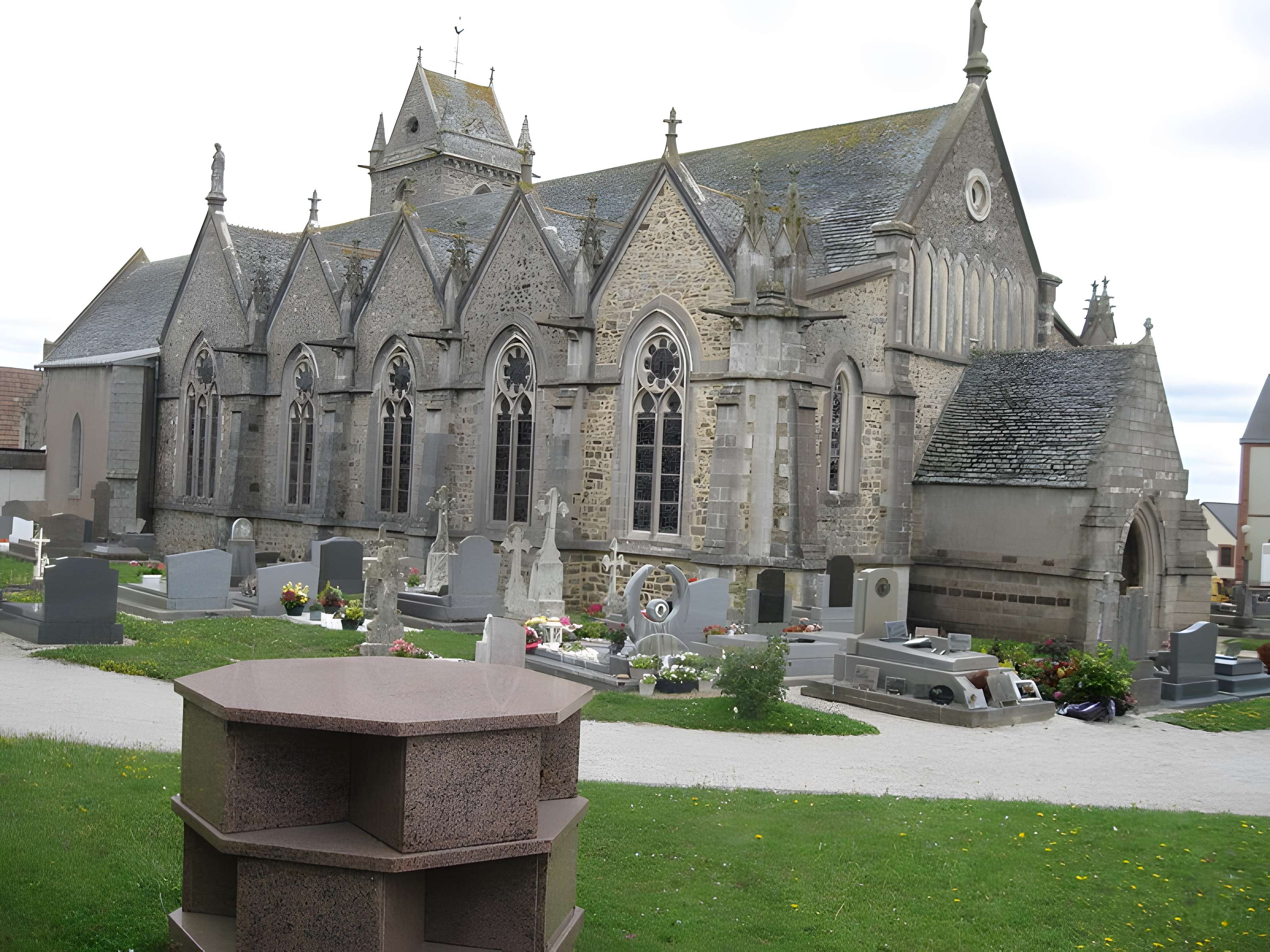 Église Saint-Pierre de Biville 