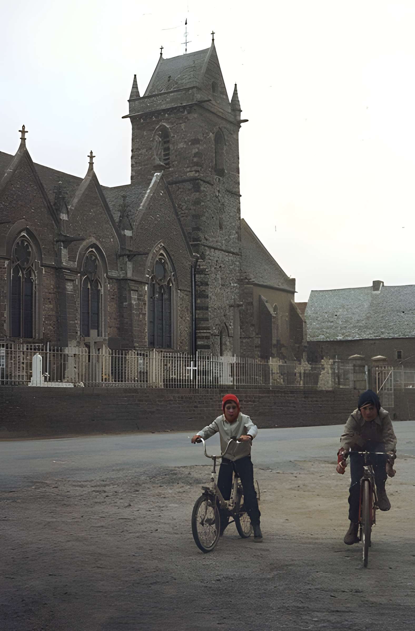 Église Saint-Pierre de Biville