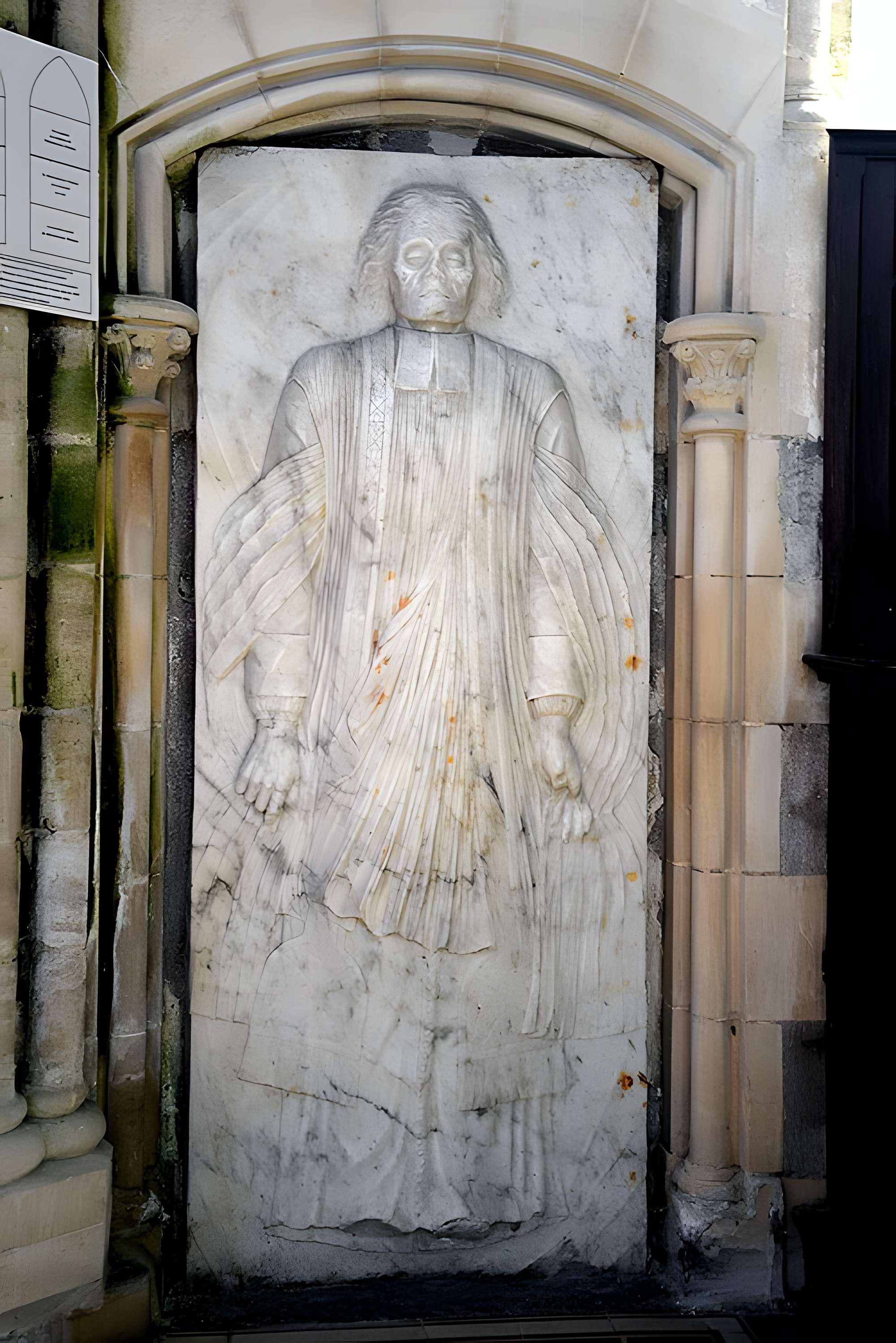 Église Saint-Pierre de Biville