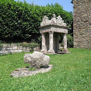 Fontaine Saint-Servais et son lavoir