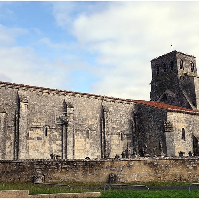Photo de Église Saint-Pierre de Bougneau