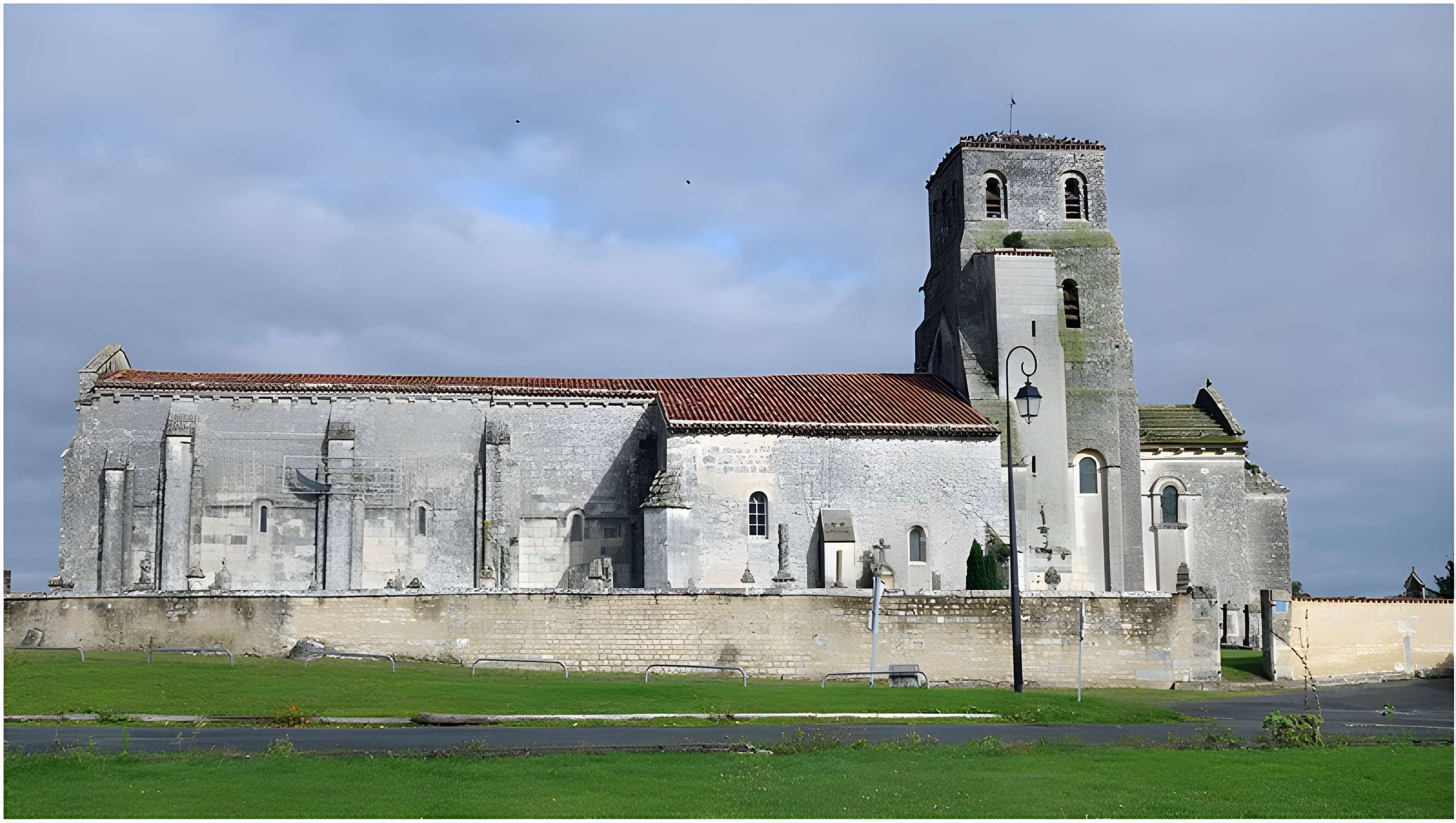 Église Saint-Pierre de Bougneau