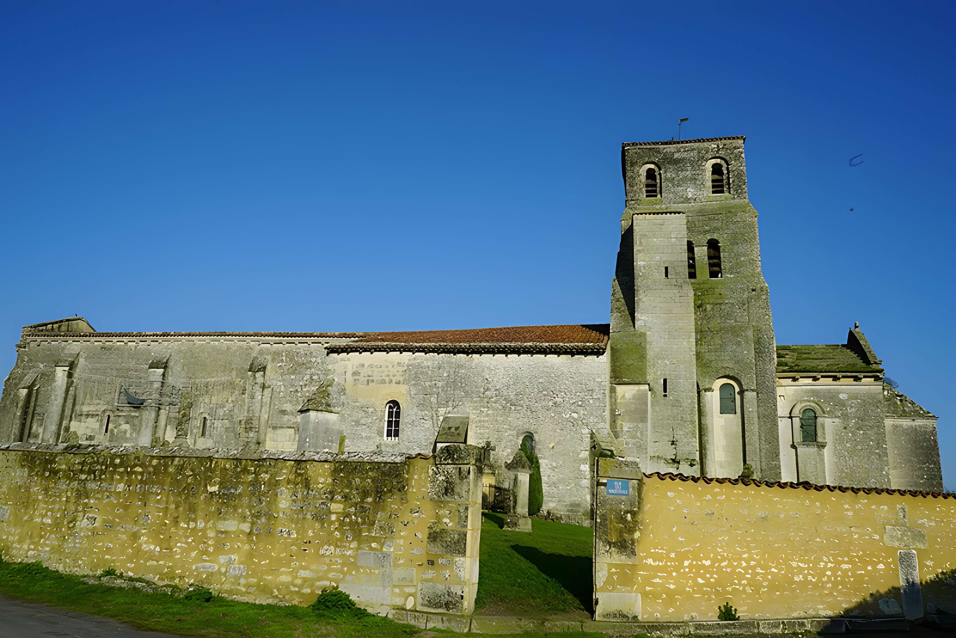 Église Saint-Pierre de Bougneau