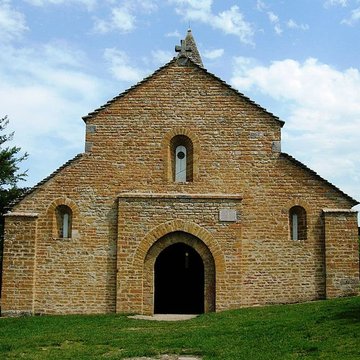 Église Saint-Pierre de Brancion