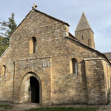Église Saint-Pierre de Brancion