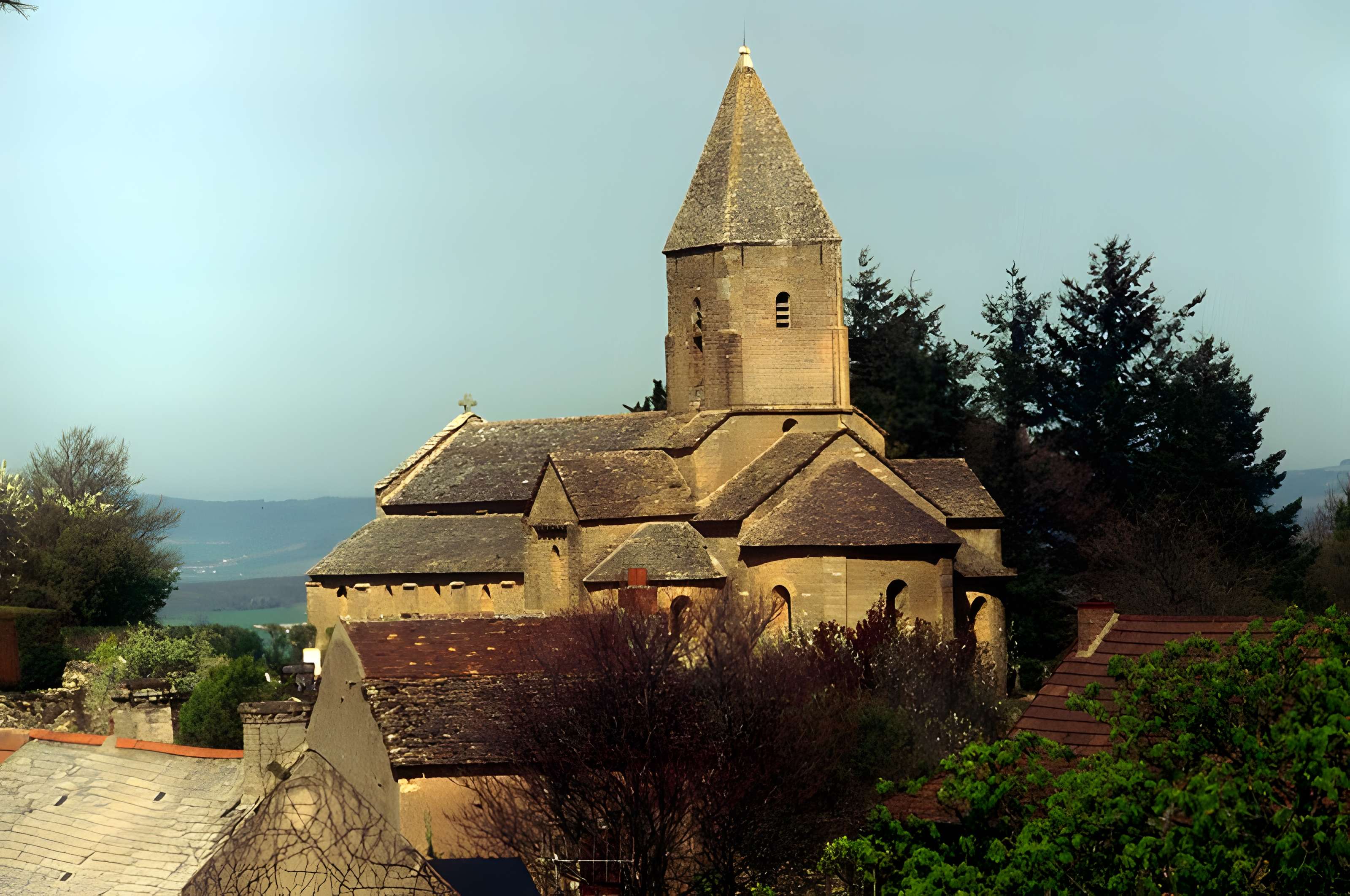 Église Saint-Pierre de Brancion