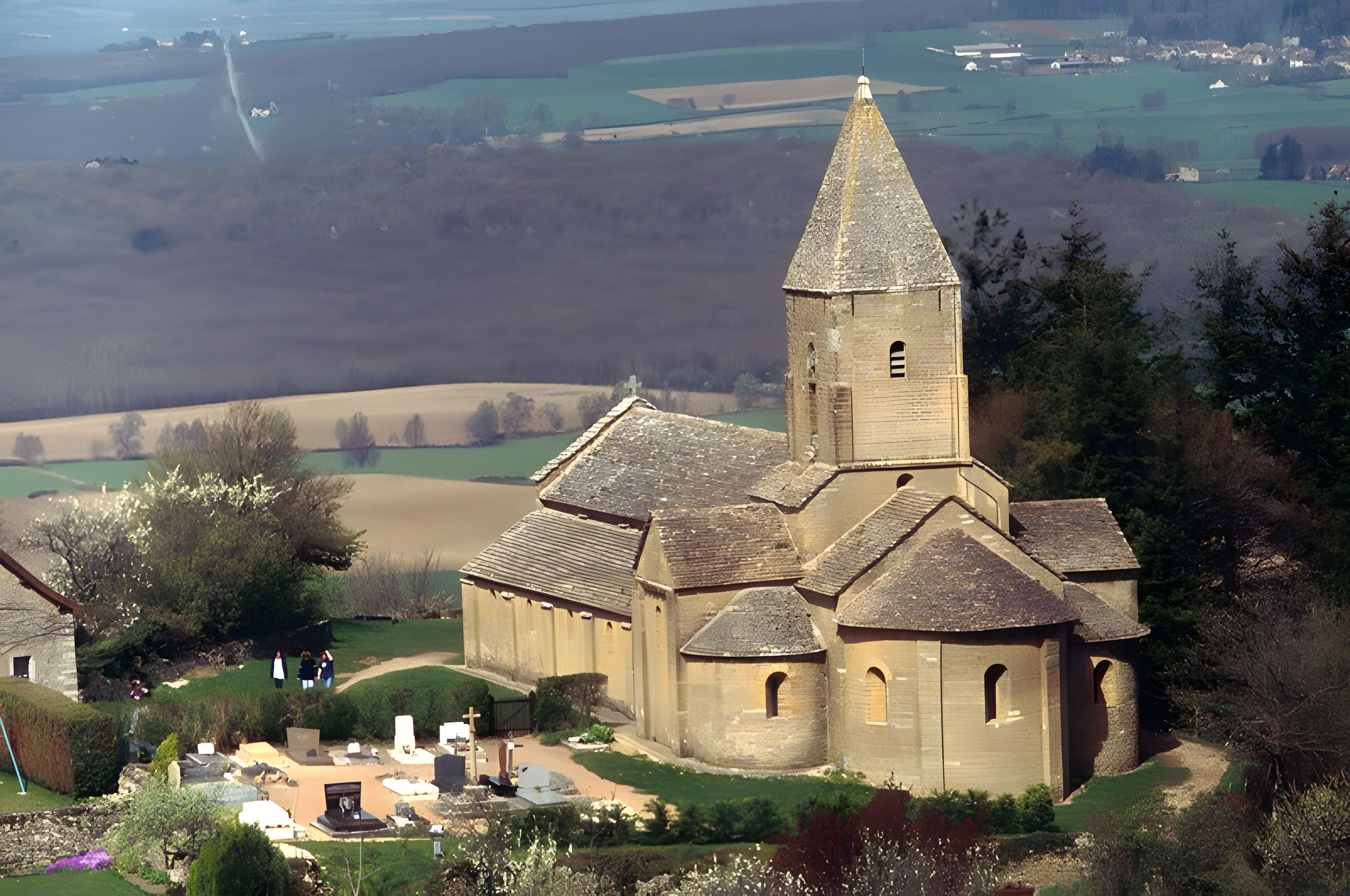 Église Saint-Pierre de Brancion
