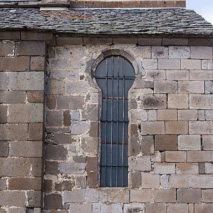 Photo de Église Saint-Pierre de Bredons