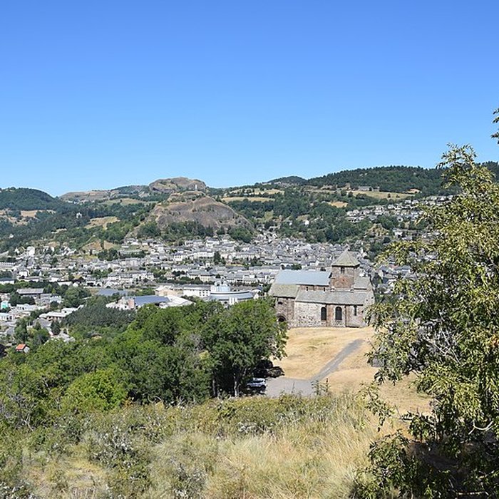 Photo de Église Saint-Pierre de Bredons
