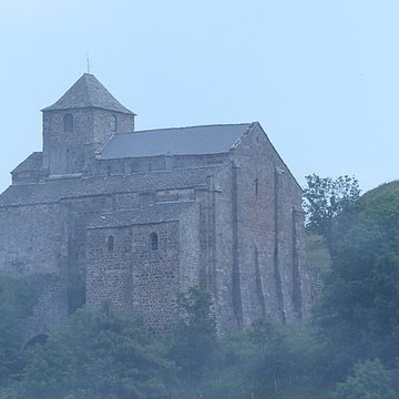 Église Saint-Pierre de Bredons