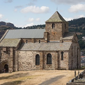 Église Saint-Pierre de Bredons