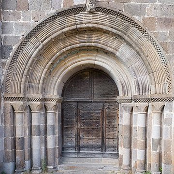 Église Saint-Pierre de Bredons