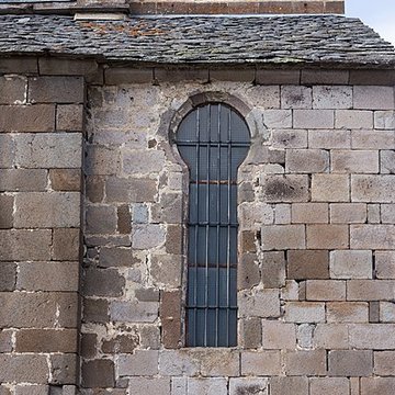 Église Saint-Pierre de Bredons