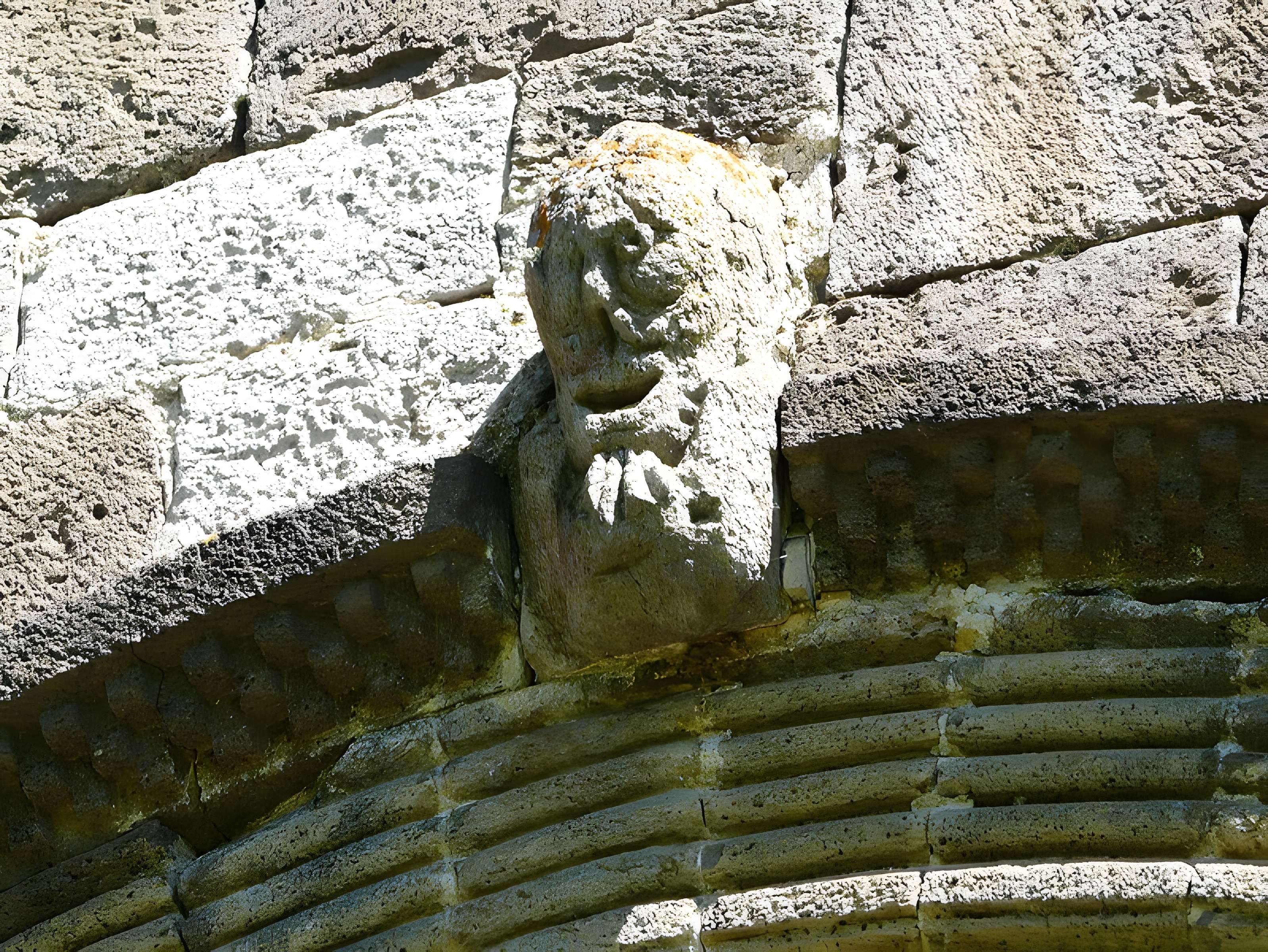 Église Saint-Pierre de Bredons