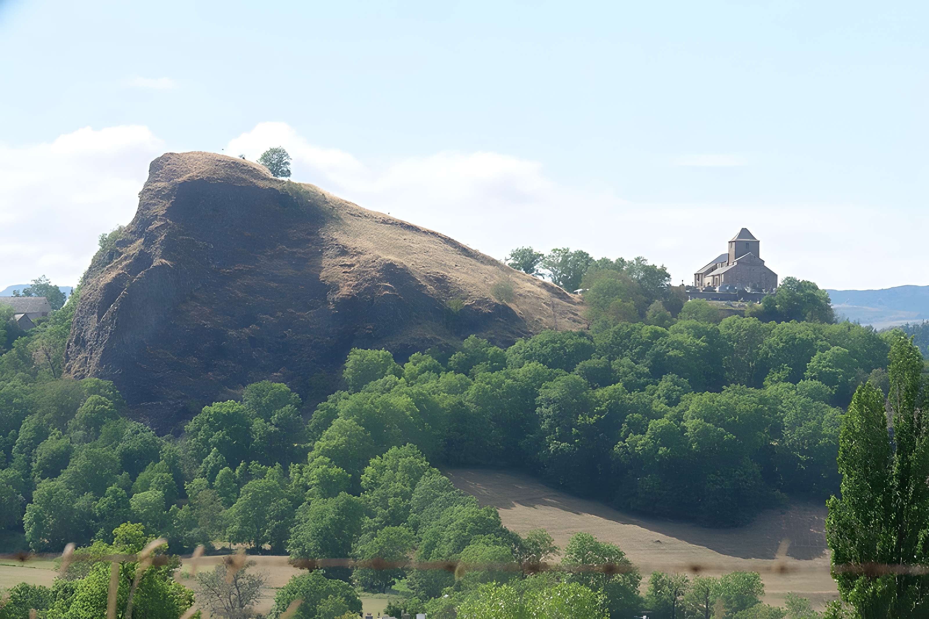 Église Saint-Pierre de Bredons