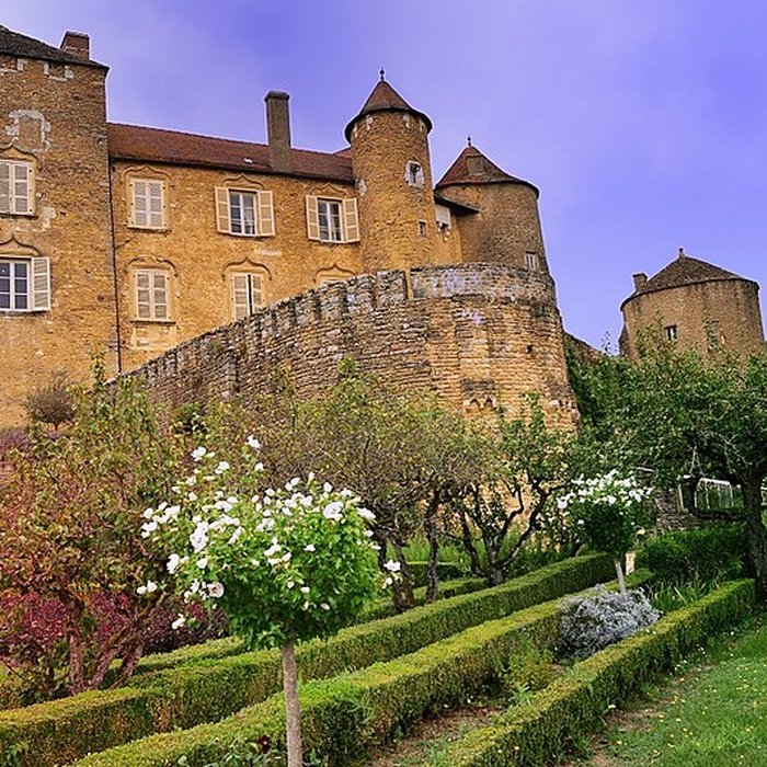 Photo de Château de Berzé le Châtel