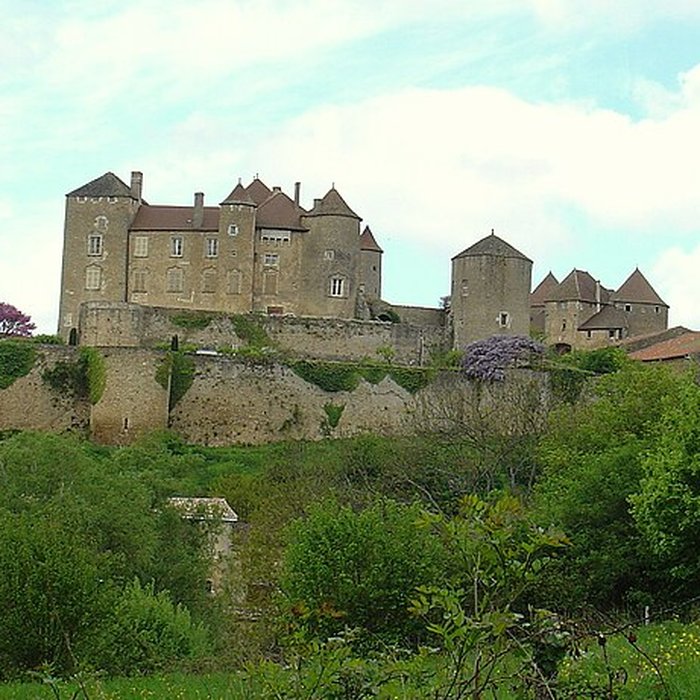 Photo de Château de Berzé le Châtel