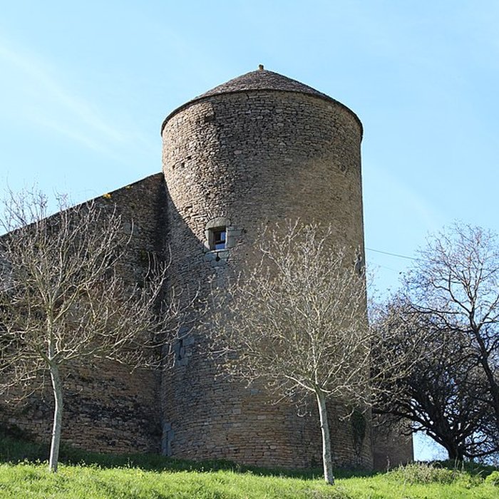 Photo de Château de Berzé le Châtel
