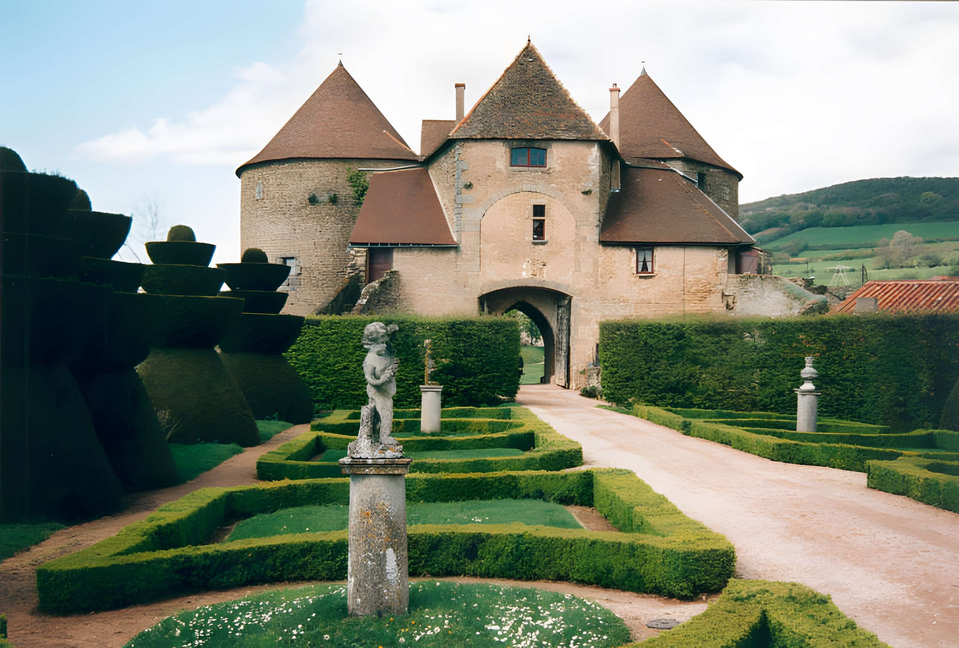 Château de Berzé le Châtel