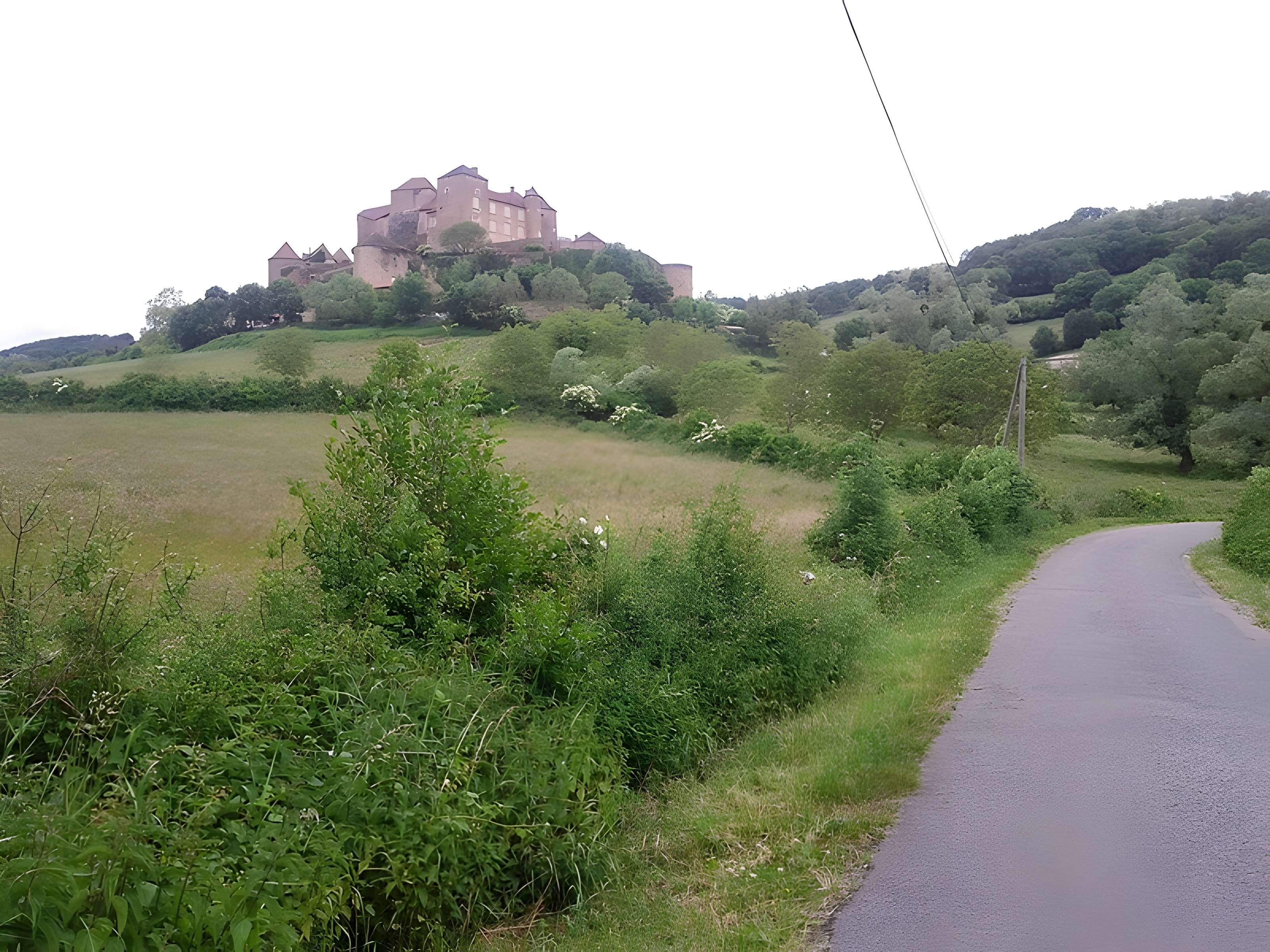 Château de Berzé le Châtel