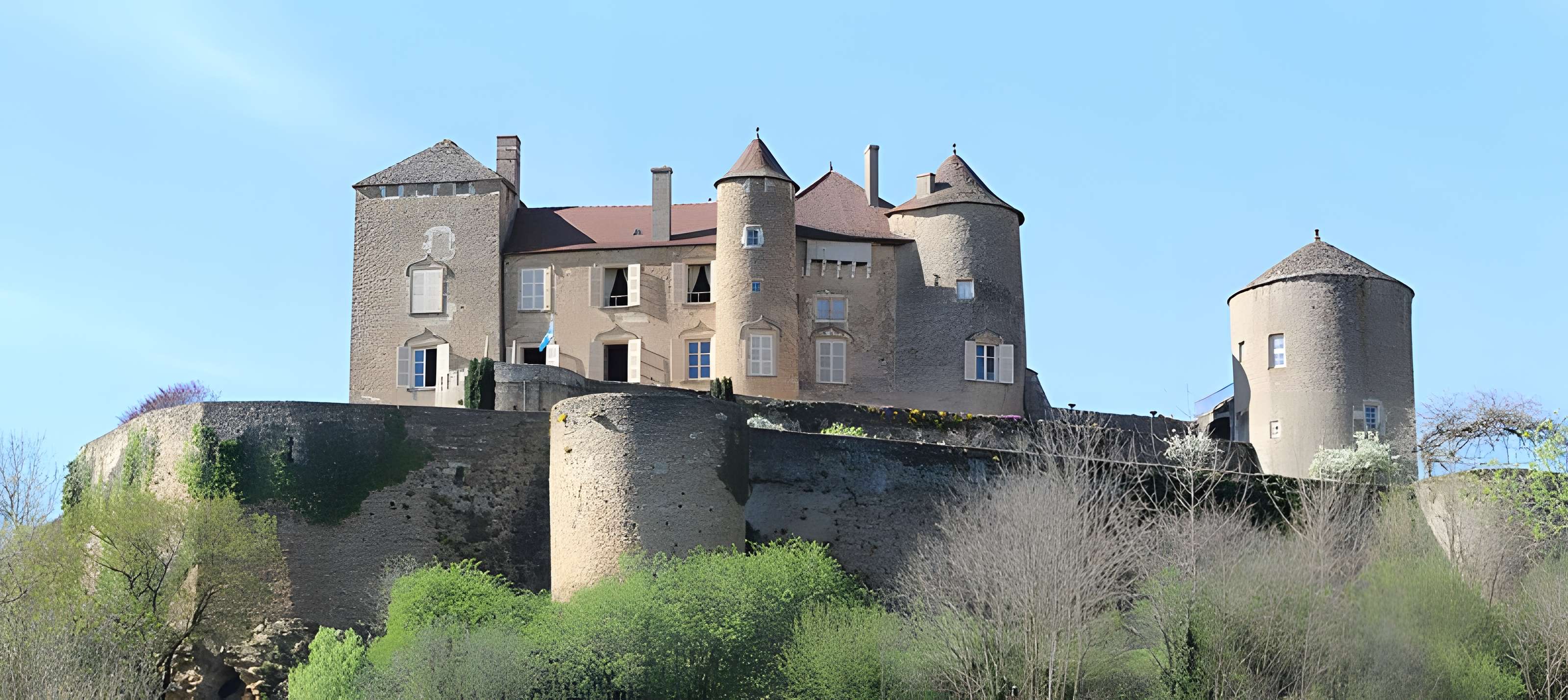 Château de Berzé le Châtel