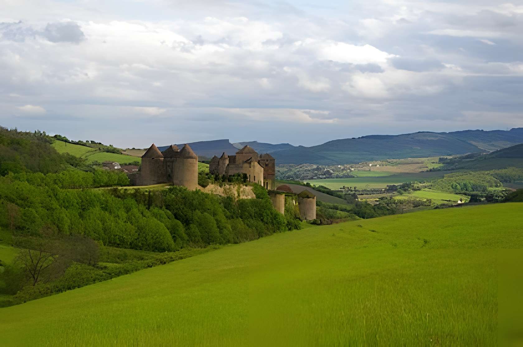 Château de Berzé le Châtel 