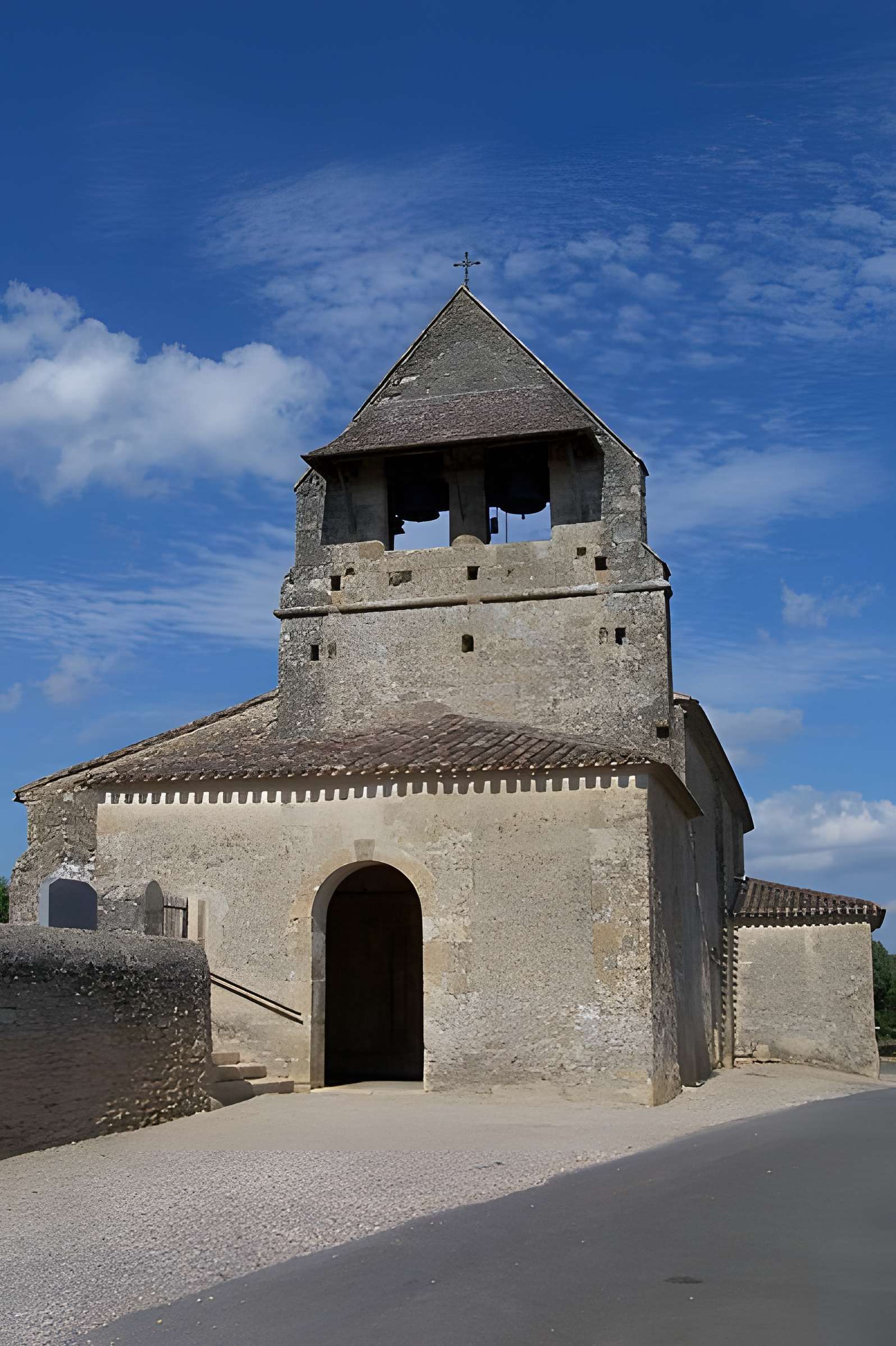 Église Saint-Pierre de Camiran