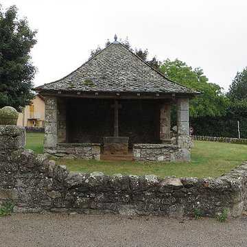 Église Saint-Pierre de Canet-de-Salars