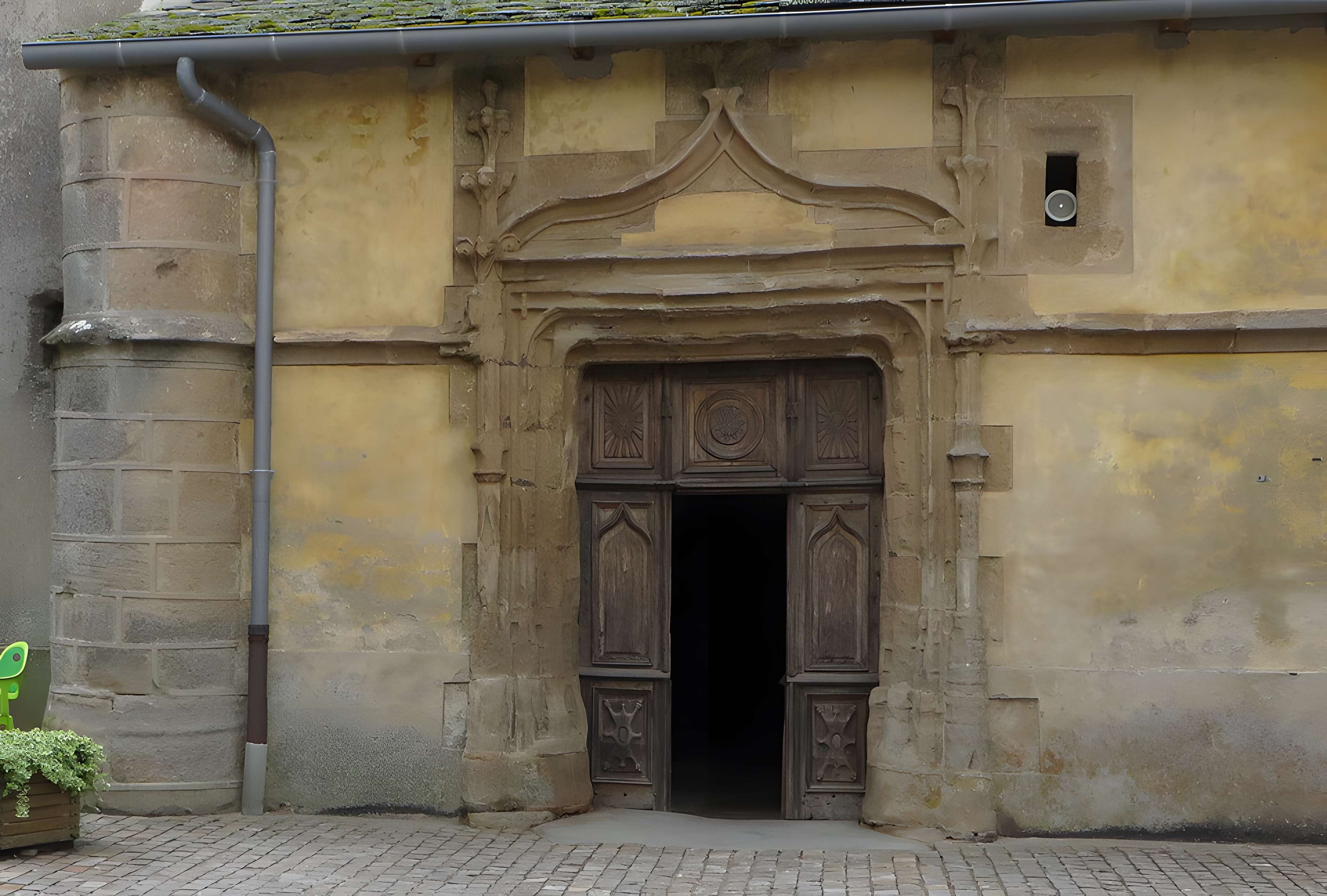 Église Saint-Pierre de Canet-de-Salars