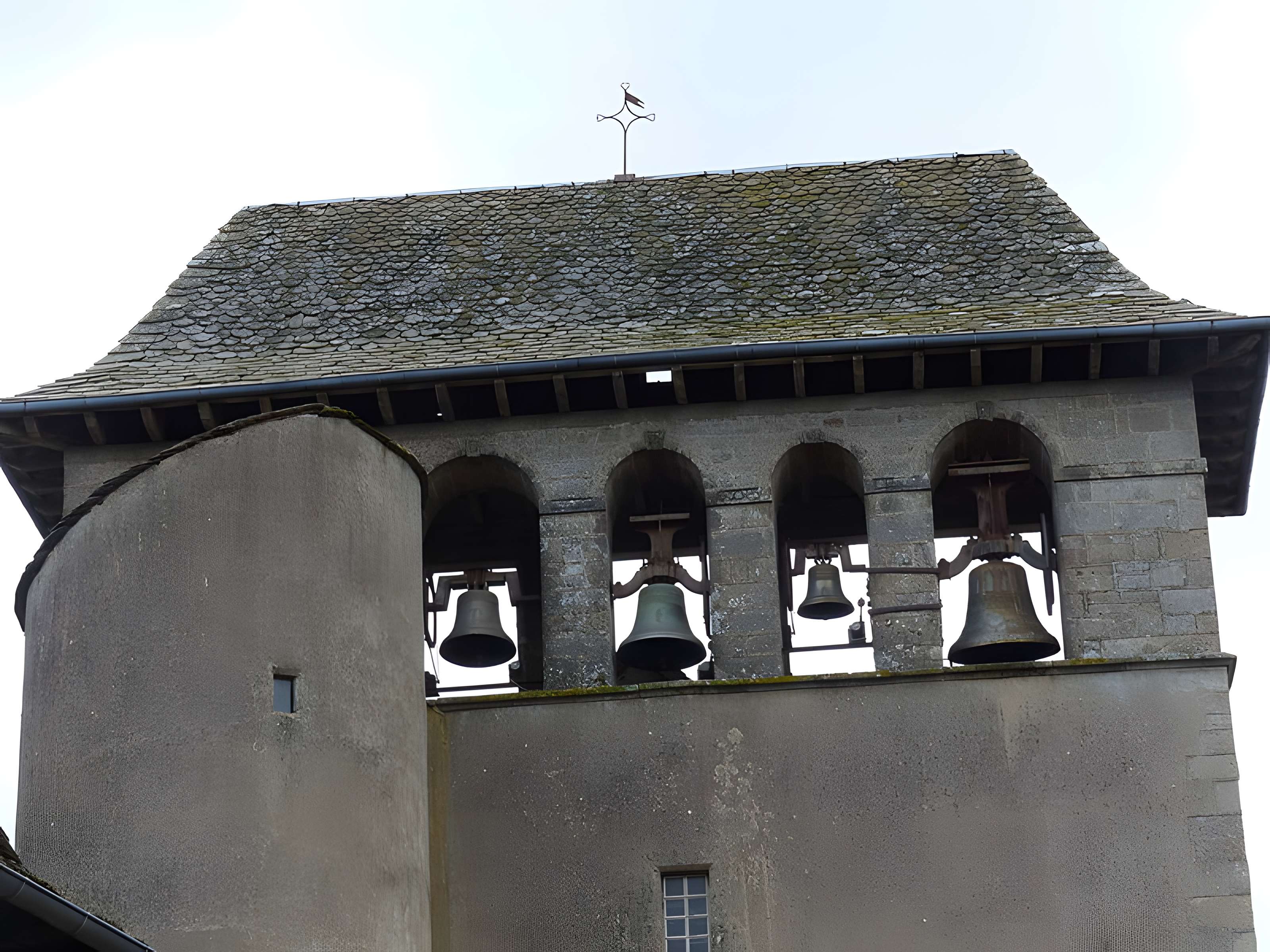 Église Saint-Pierre de Canet-de-Salars