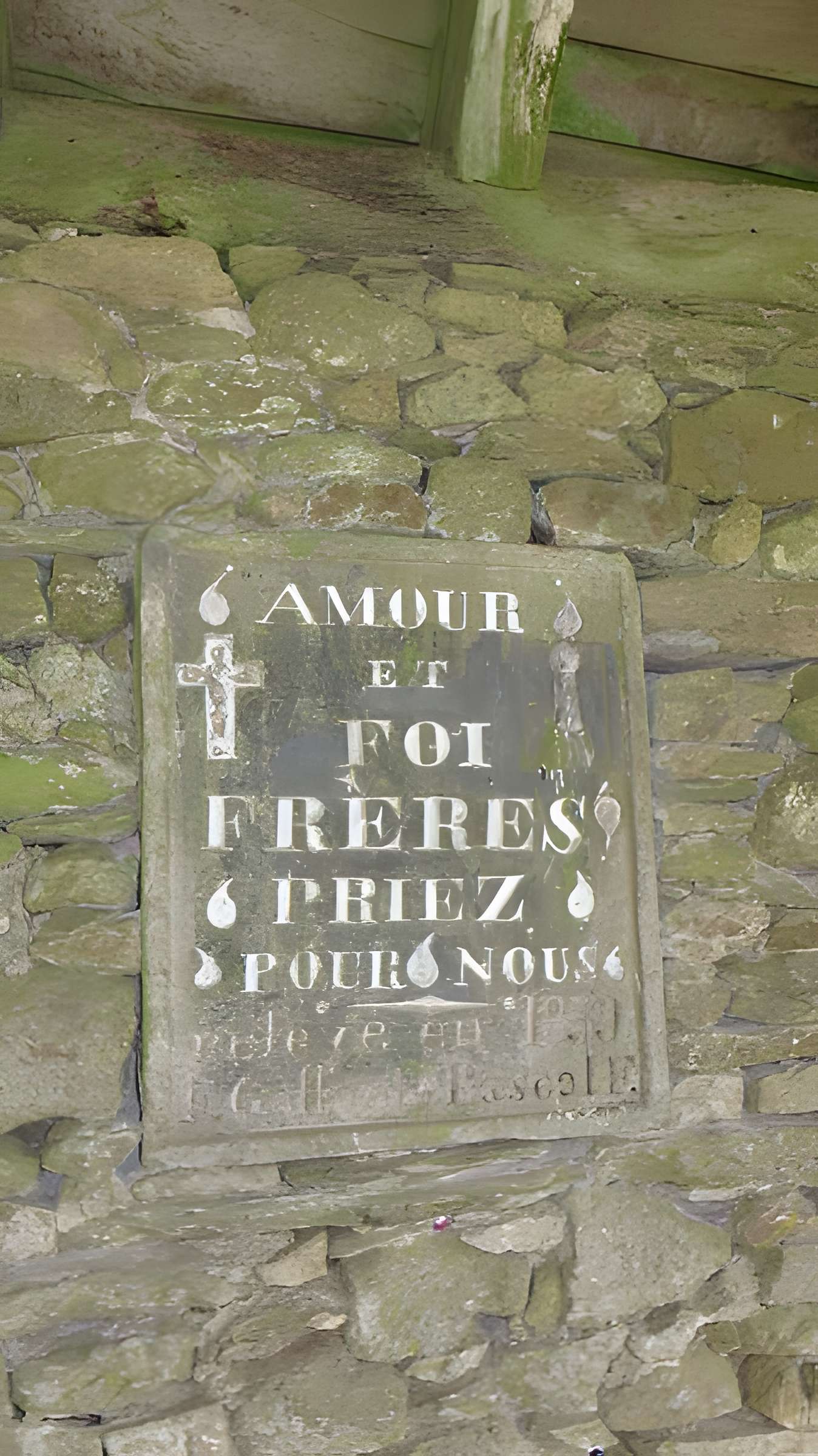 Église Saint-Pierre de Canet-de-Salars