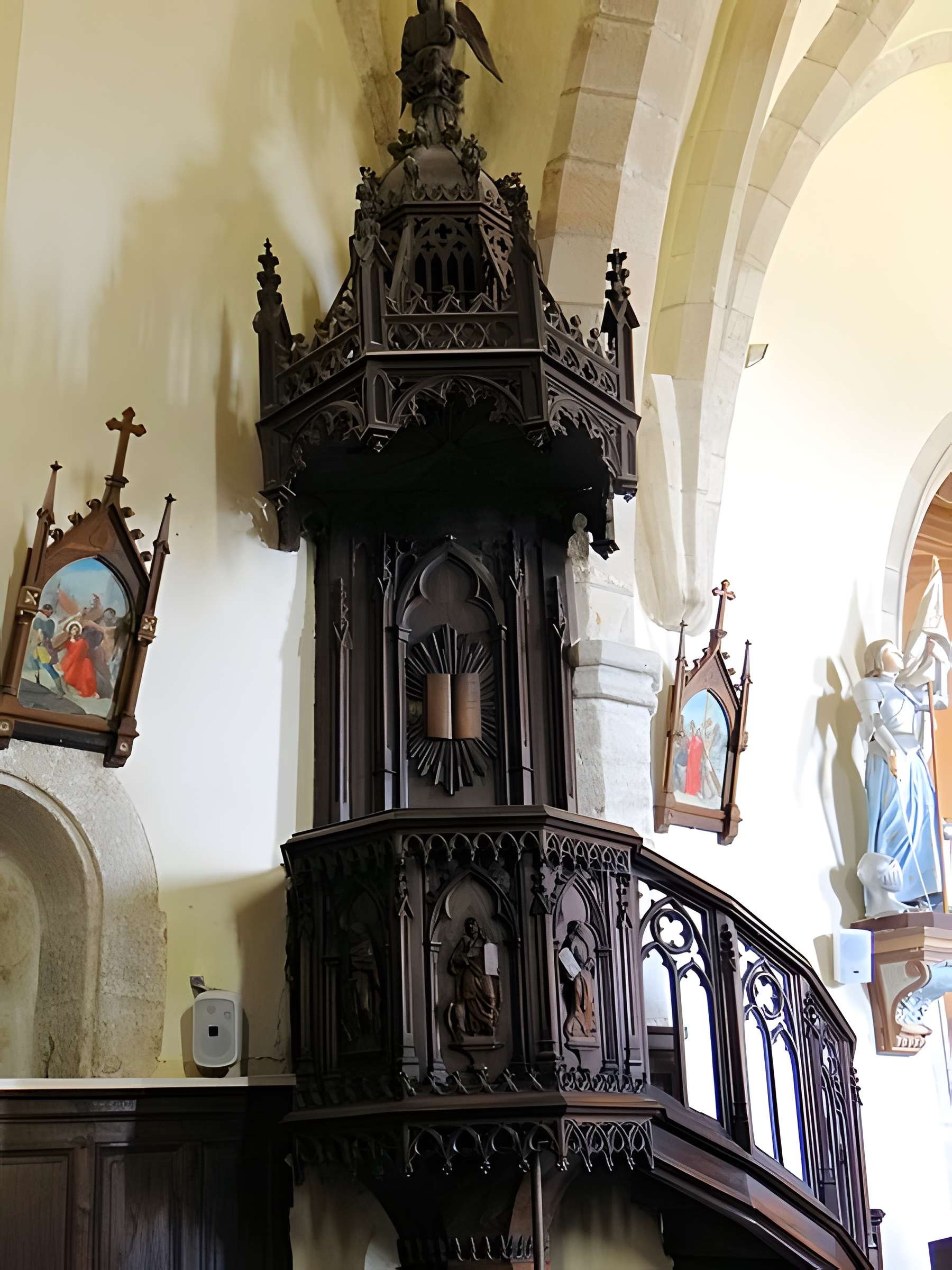 Église Saint-Pierre de Canet-de-Salars