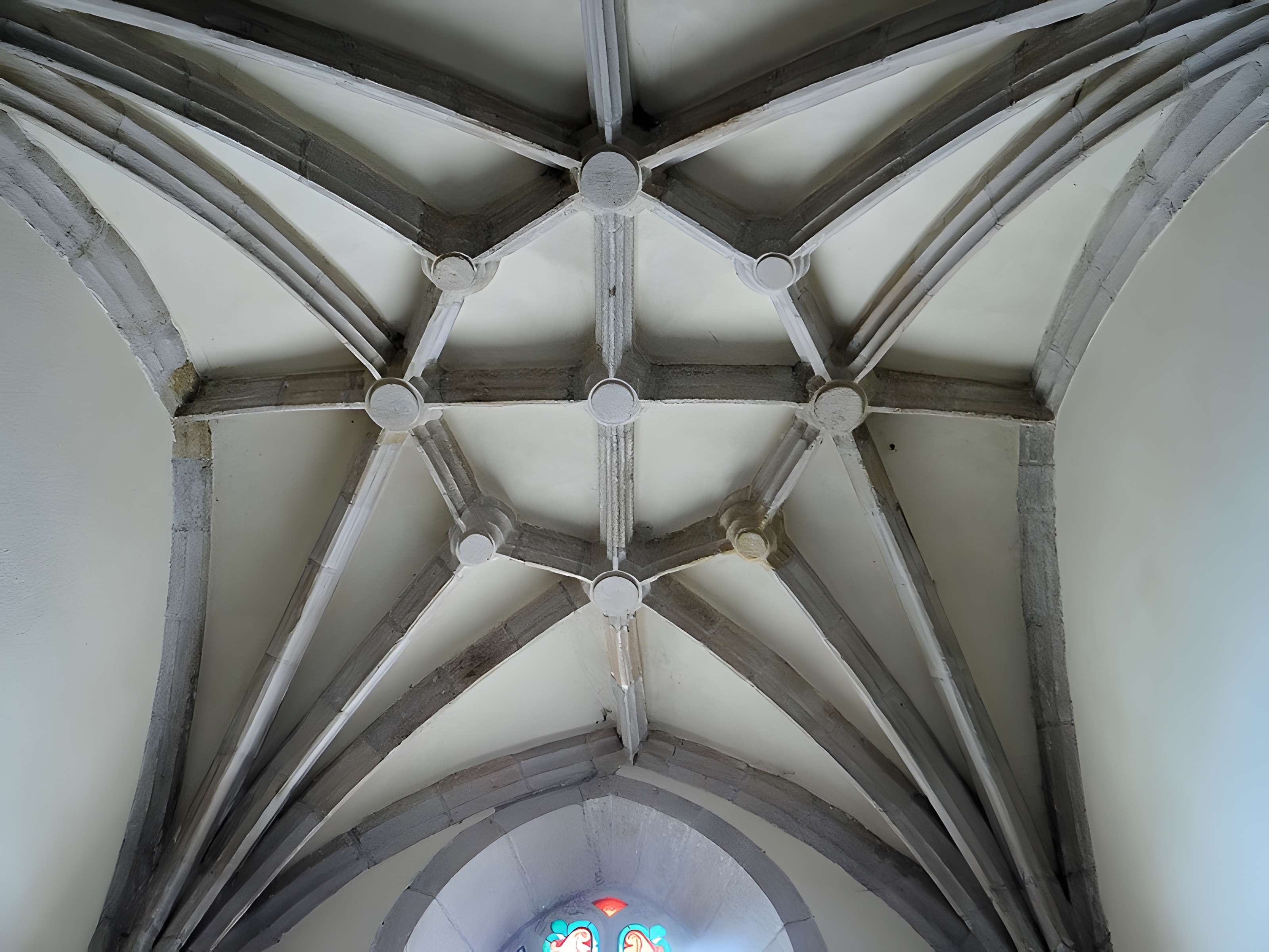 Église Saint-Pierre de Canet-de-Salars