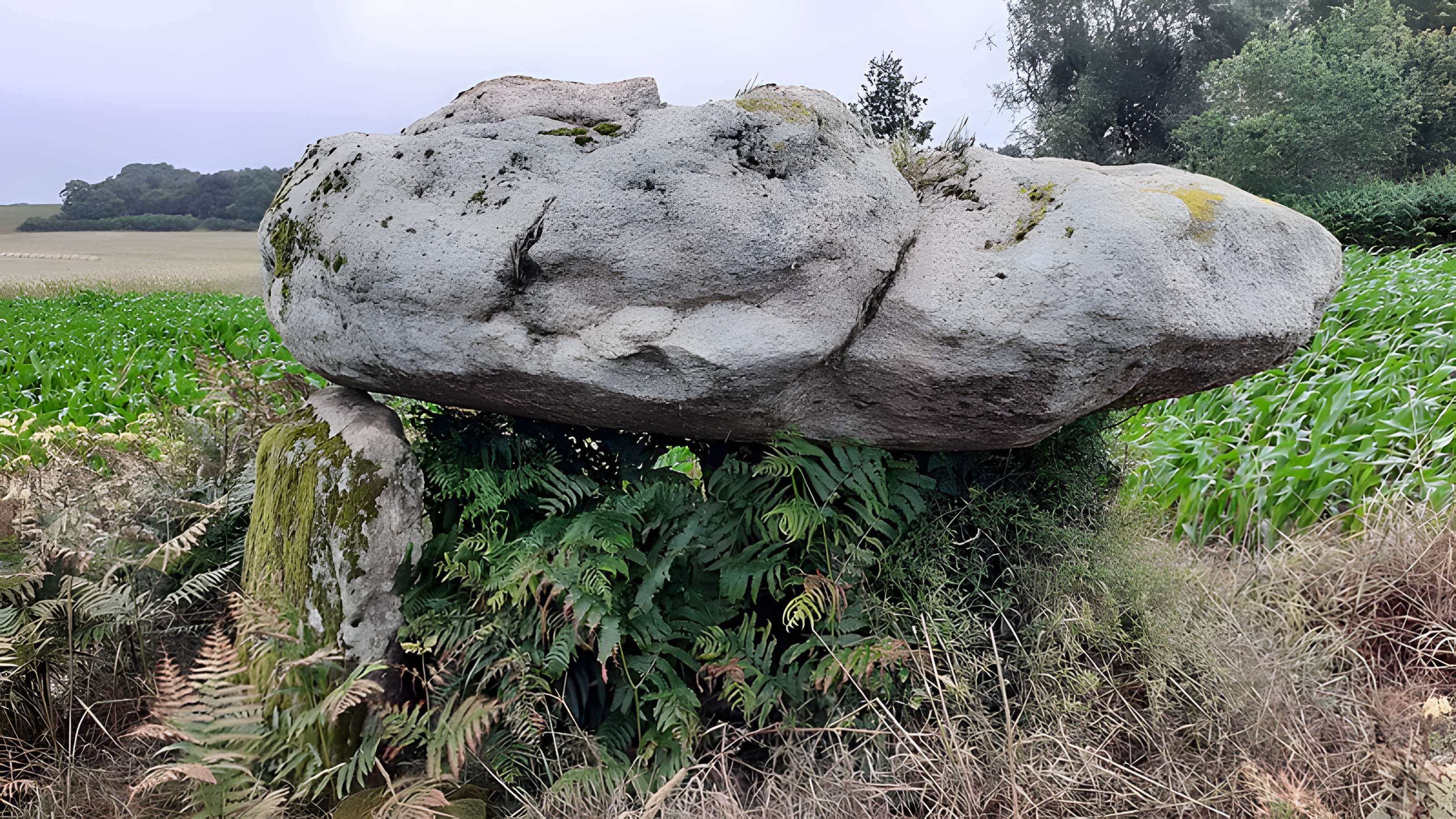 Dolmen de Kermabon