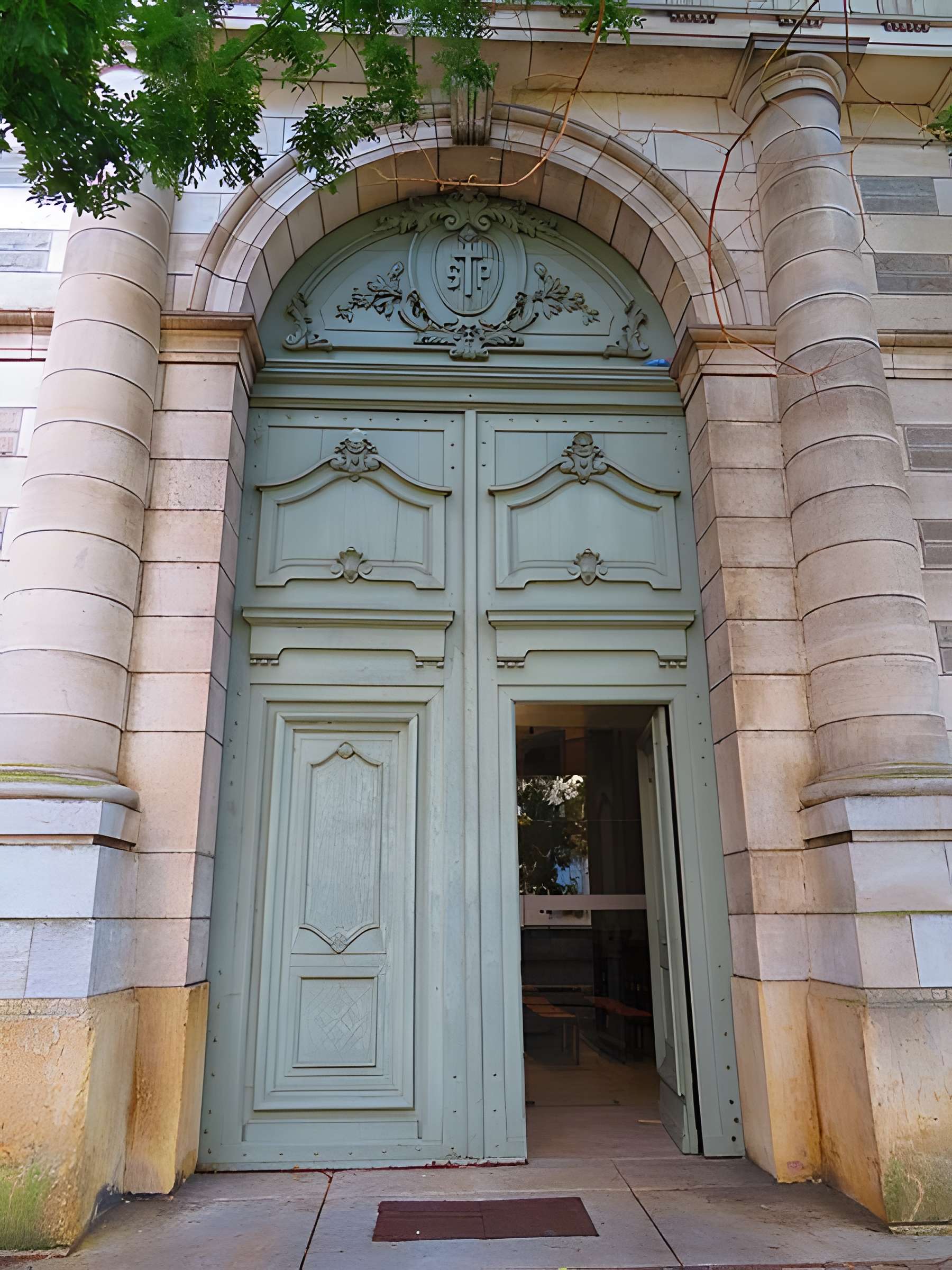 Église Saint-Pierre de Chalon-sur-Saône