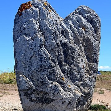 Deux menhirs couchés