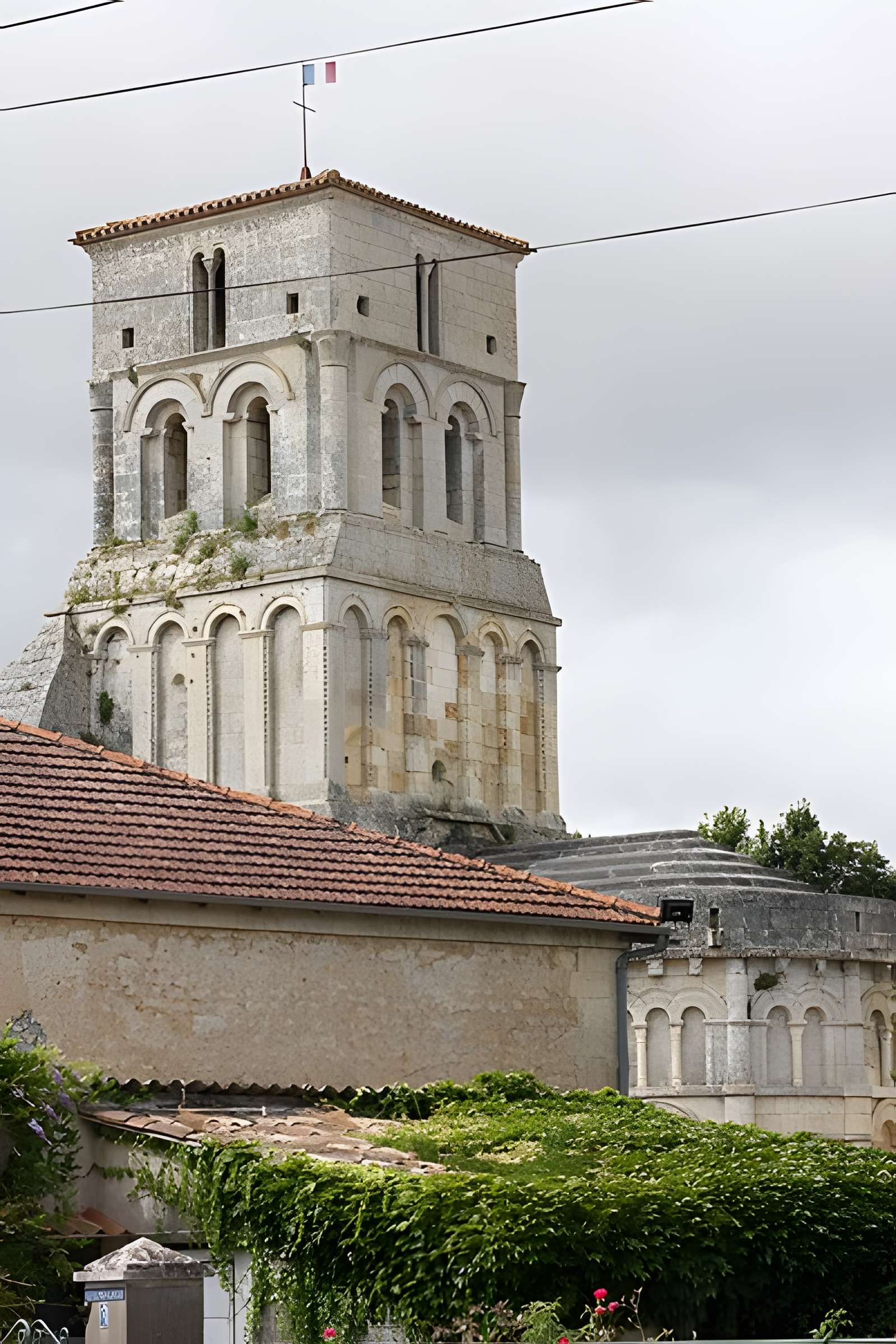 Église Saint-Pierre de Champagnolles