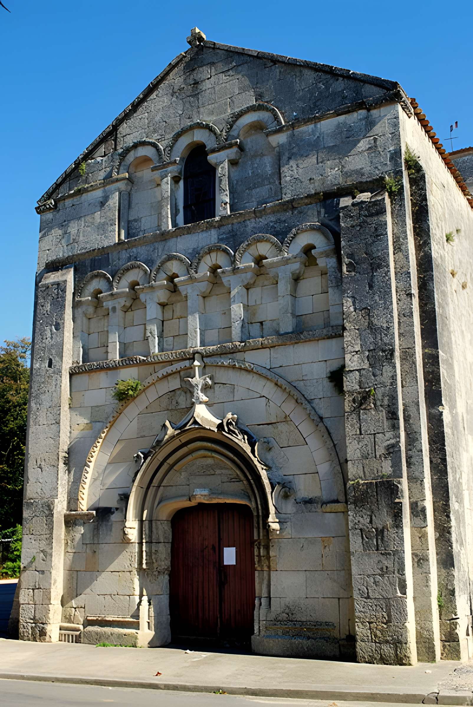 Église Saint-Pierre de Champagnolles