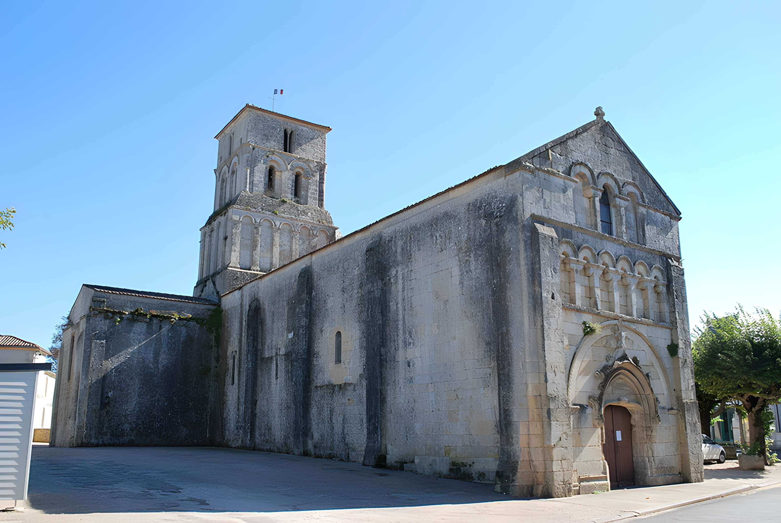 Église Saint-Pierre de Champagnolles