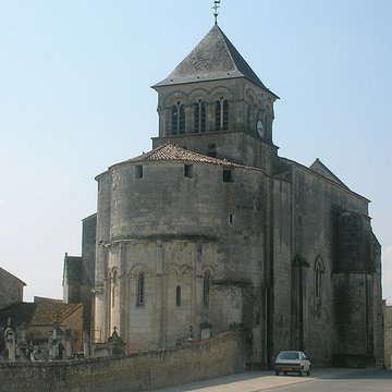 Église Saint-Pierre de Chaniers