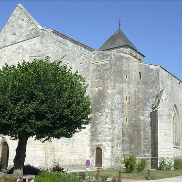 Église Saint-Pierre de Chaniers