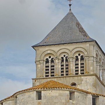 Église Saint-Pierre de Chaniers