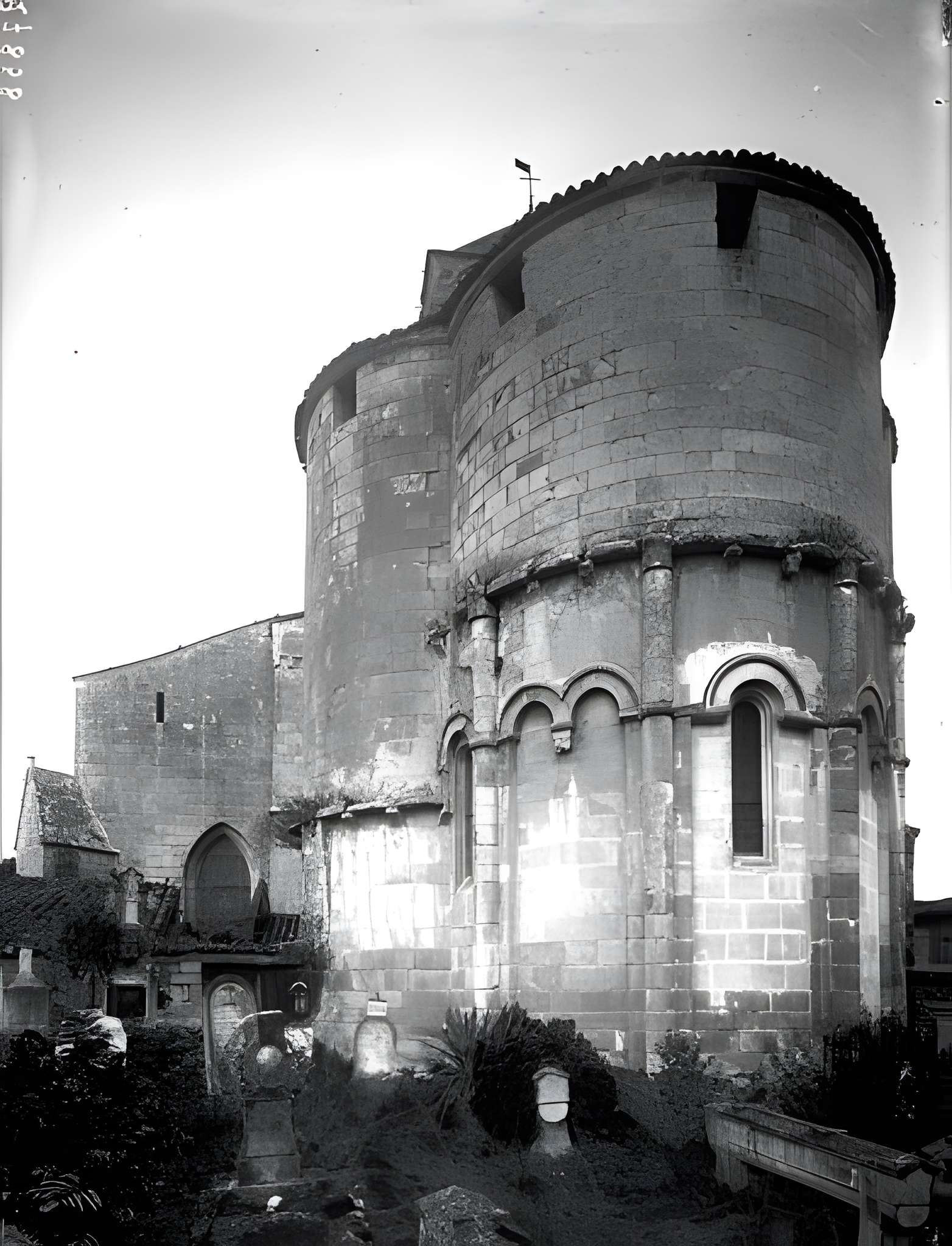 Église Saint-Pierre de Chaniers