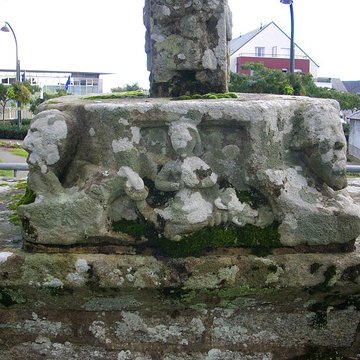 Cimetière entourant léglise