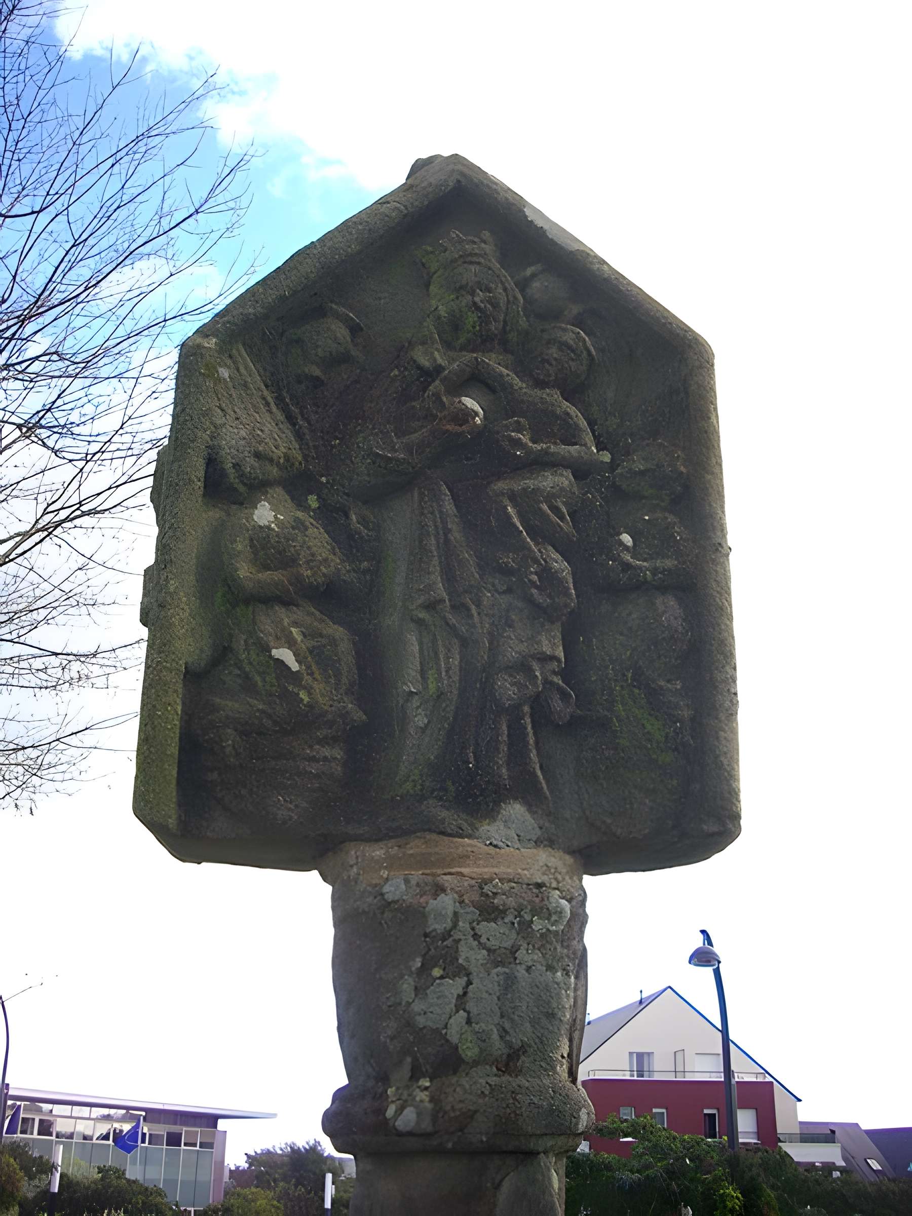 Cimetière entourant l'église
