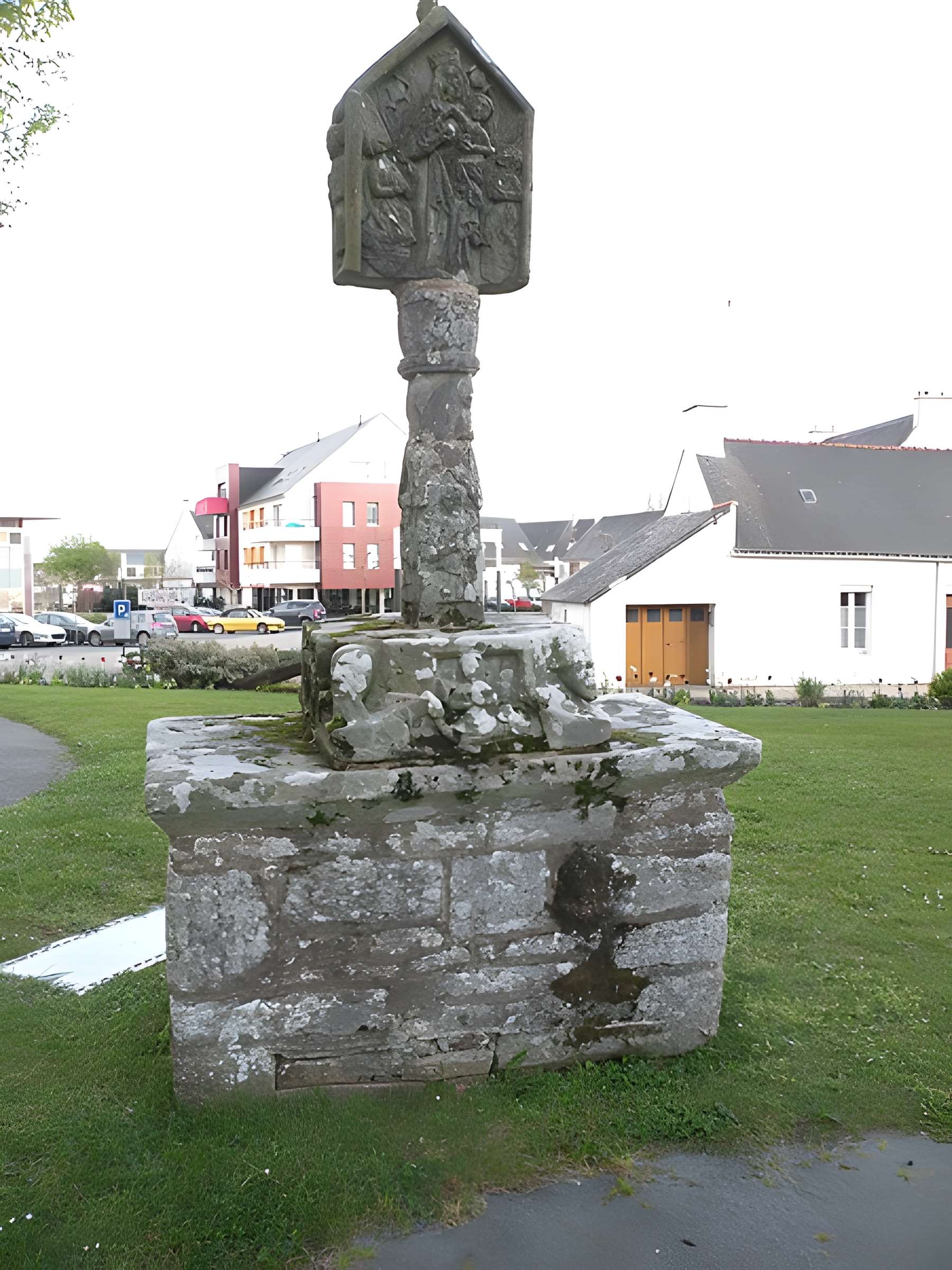 Cimetière entourant l'église